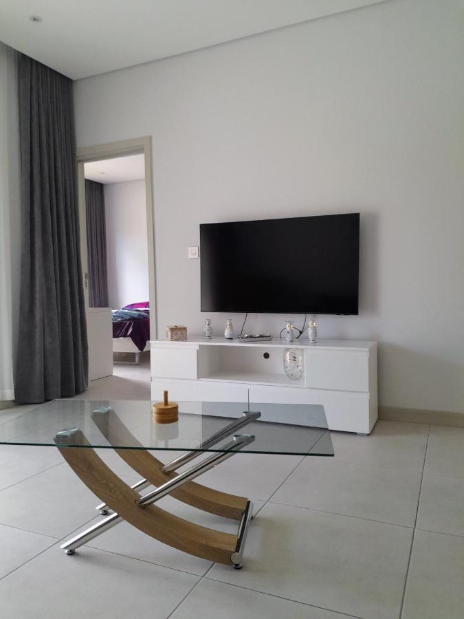 Joli Appartement Neuf, Route Cotiere Гранд-Бэй Экстерьер фото